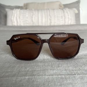 Polarized Ray Bans. Brown frame and brown lens